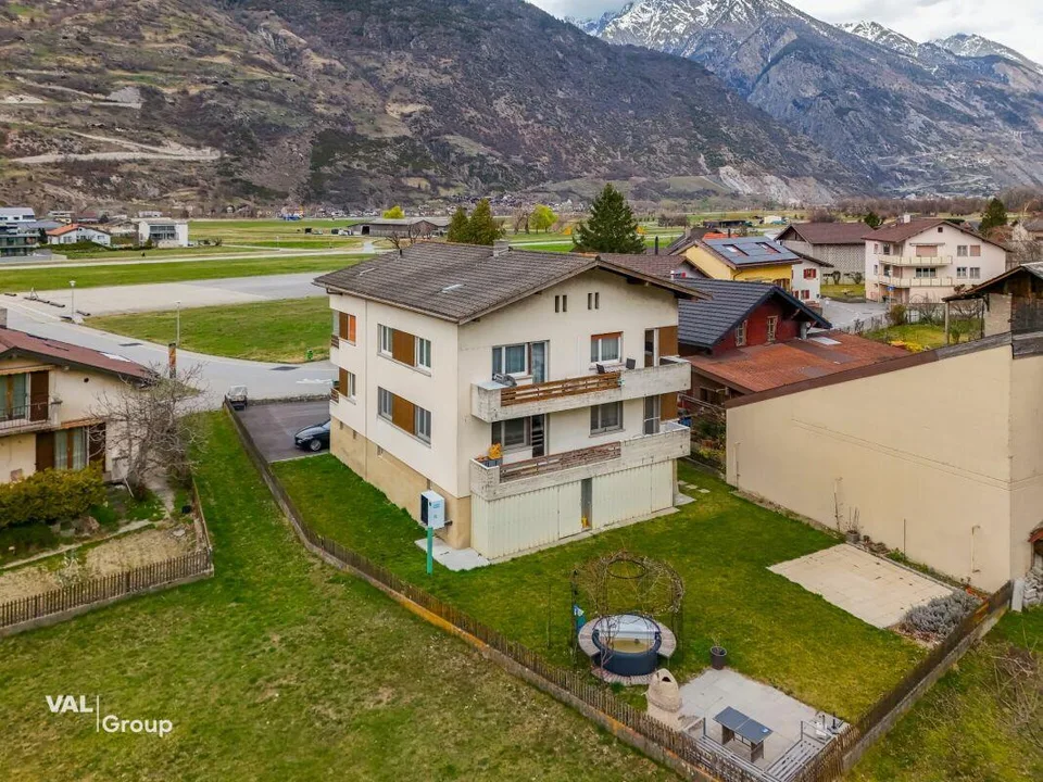 Stilvoll renoviert mit viel Platz und Charme