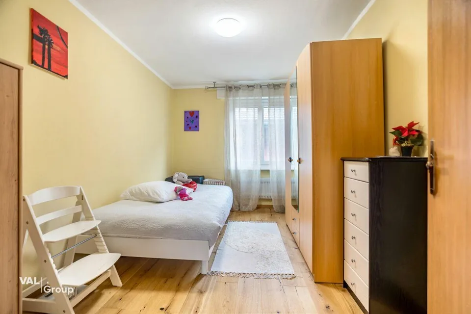 Stilvoll renoviert mit viel Platz und Charme – Foto 11 von 19