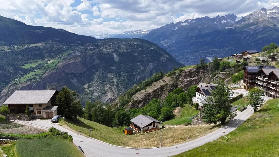 Baugrundstück mit Aussicht im idyllischen Heidadorf