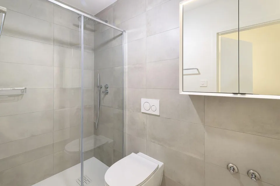 Dernier appartement de 3,5 pièces avec jardin – Dans une nouvelle résidence moderne, confortable et centrale – photo 8 sur 11
