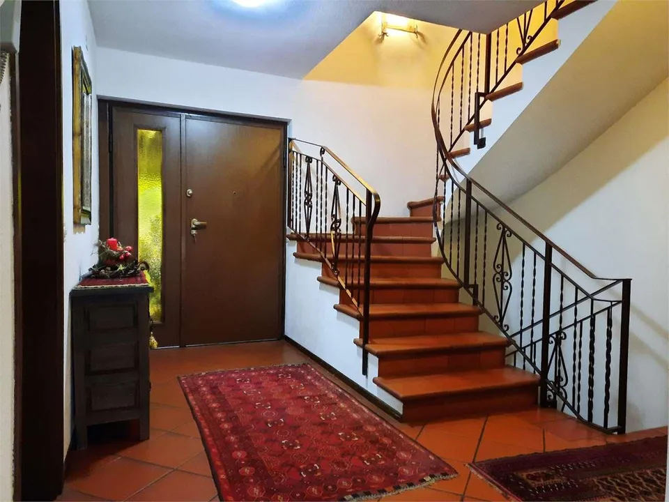 Villa Unifamiliare posizione strategica – Foto 7 von 13