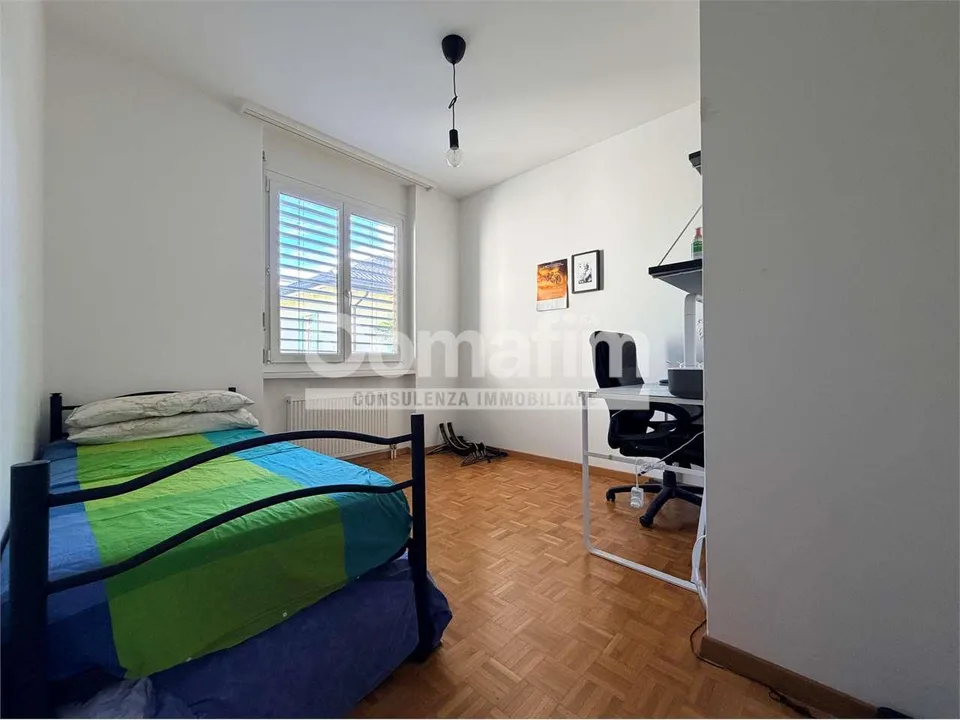 Viganello - Luminoso appartamento di 3.5 locali con ampie terrazze e p – Foto 12 von 13