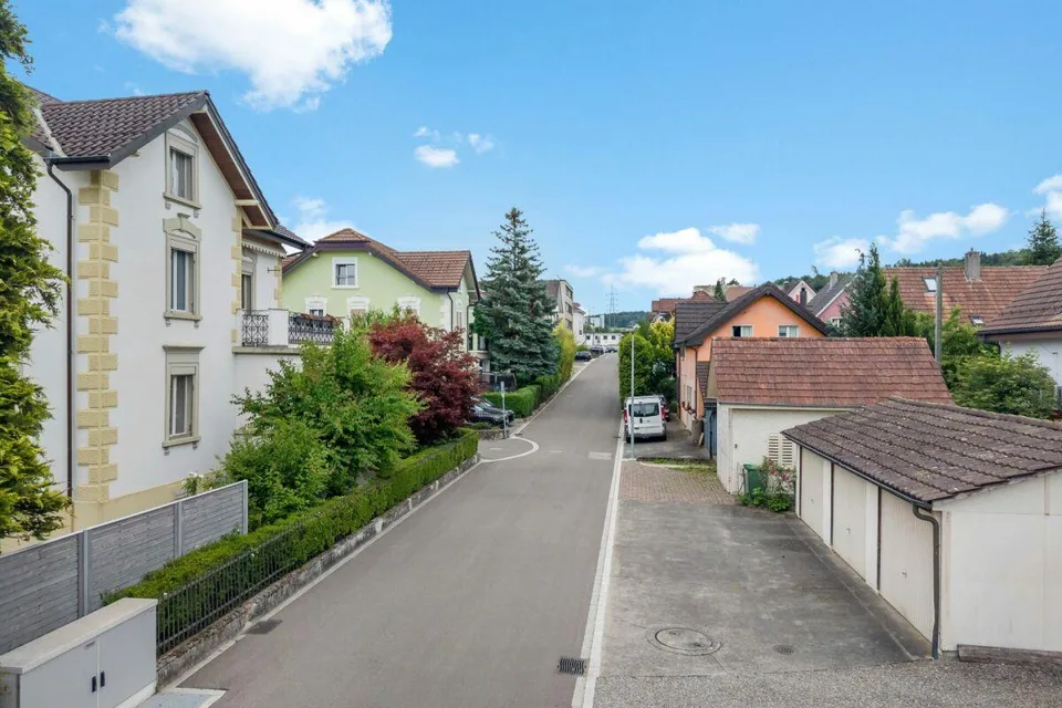 Sehr schönes, zentrales Zweifamilienhaus an ruhiger, bevorzugter Wo...