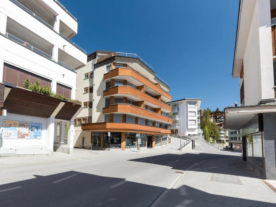 Grosszügiges Ladenlokal direkt an der Poststrasse