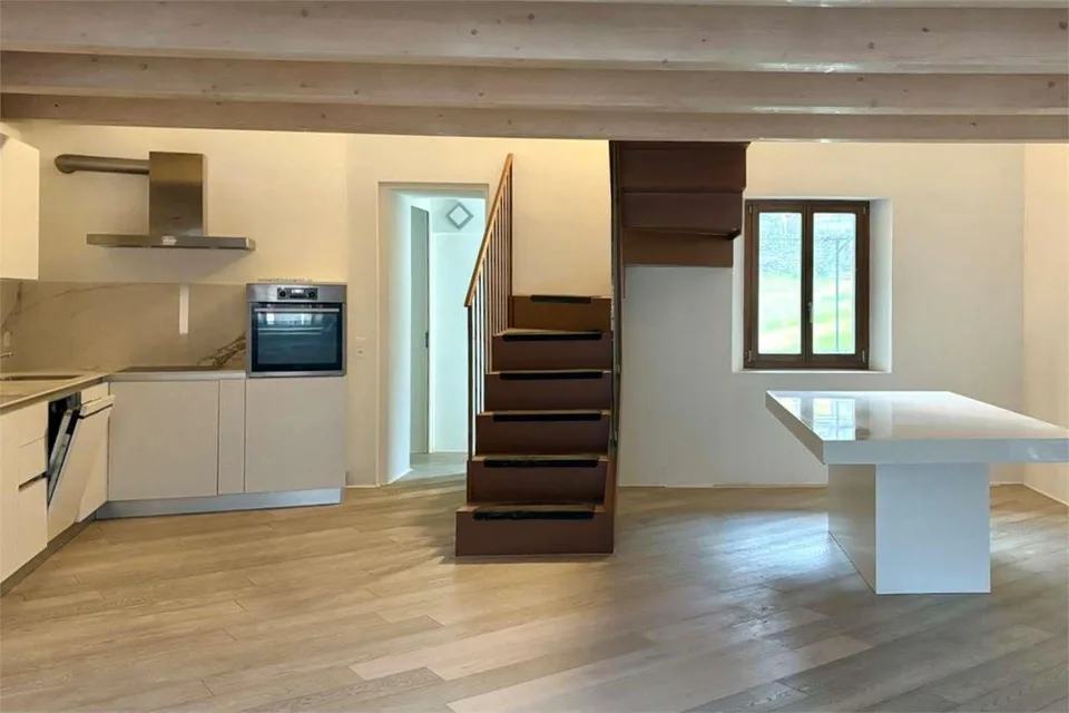 Elegante appartamento duplex ristrutturato