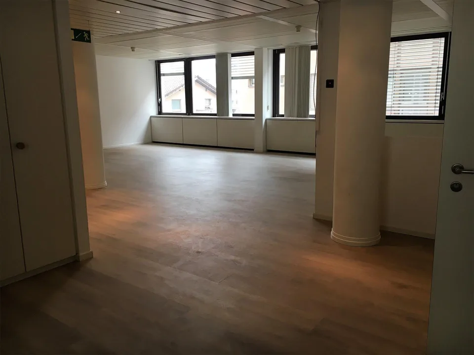 PALAZZINA UFFICI A REDDITO POSSIBILE ACQUISTO PER CITTADINI STRANIERI
