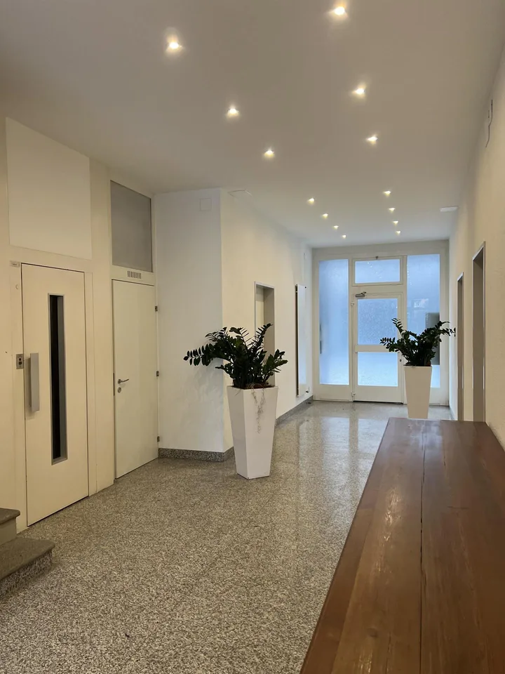 Chiasso, recente appartamento 2,5 locali con cucina separata
