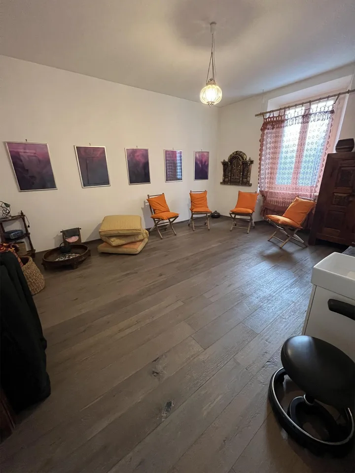 Chiasso, recente appartamento 2,5 locali con cucina separata