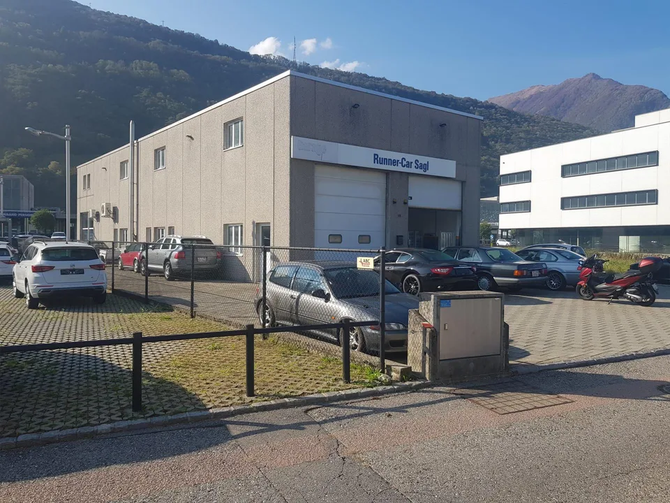 Gewerbe-Immobilie mit Showroom an bester Lage