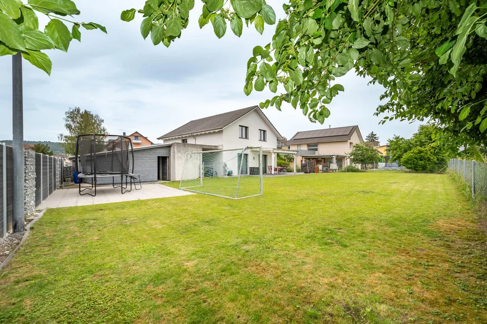 Sonniges Einfamilienhaus mit grossem Umschwung – photo 15 sur 20
