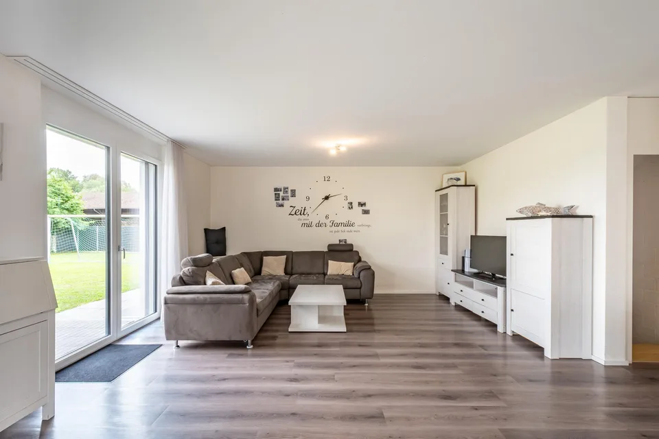 Sonniges Einfamilienhaus mit grossem Umschwung – photo 9 sur 20