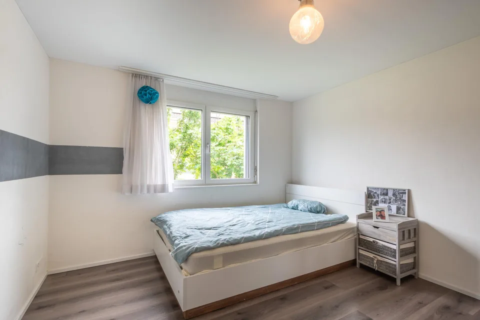 Sonniges Einfamilienhaus mit grossem Umschwung