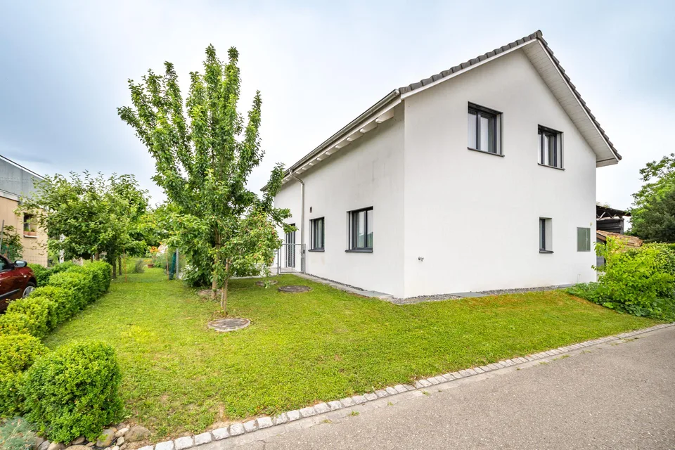 Sonniges Einfamilienhaus mit grossem Umschwung – photo 17 sur 20