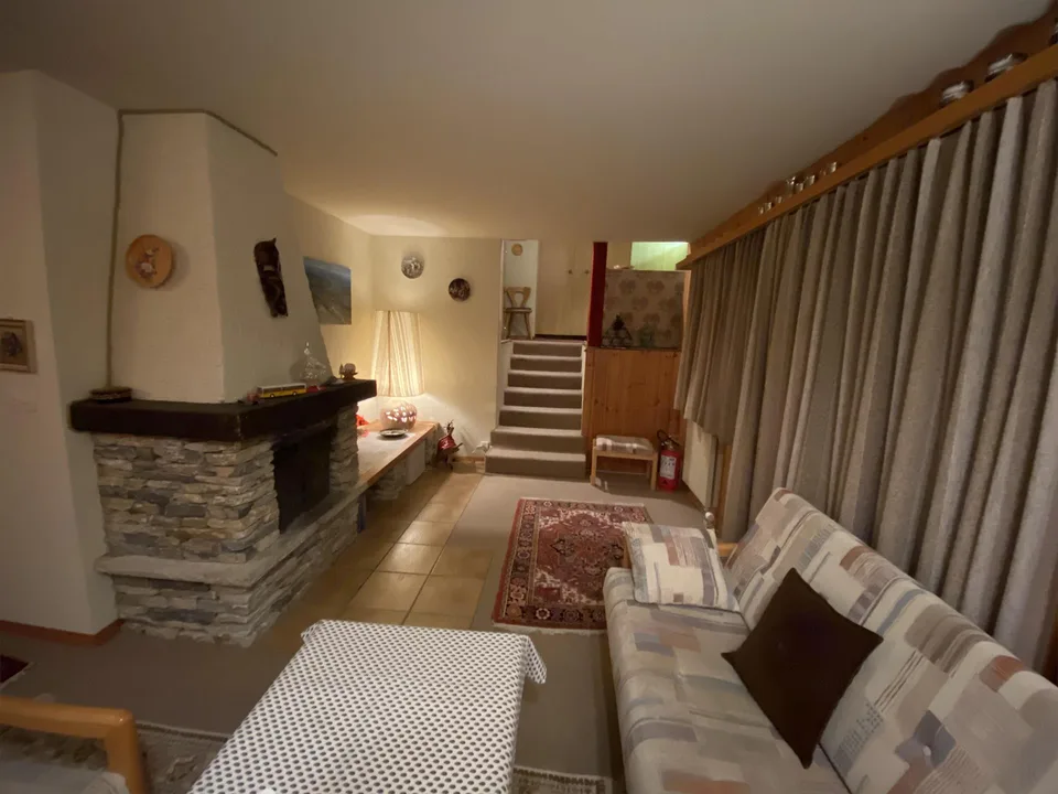 4,5 Zimmerwohnung mit Balkon und Terrasse auf 2 Etagen