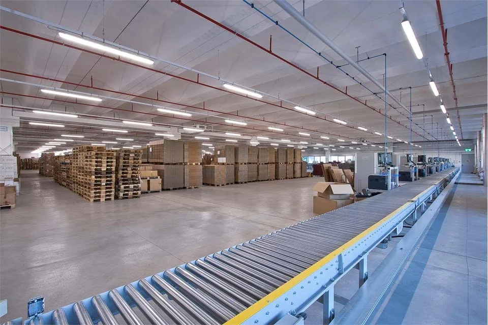 Spazi logistici e produttivi di 19'000 m²
