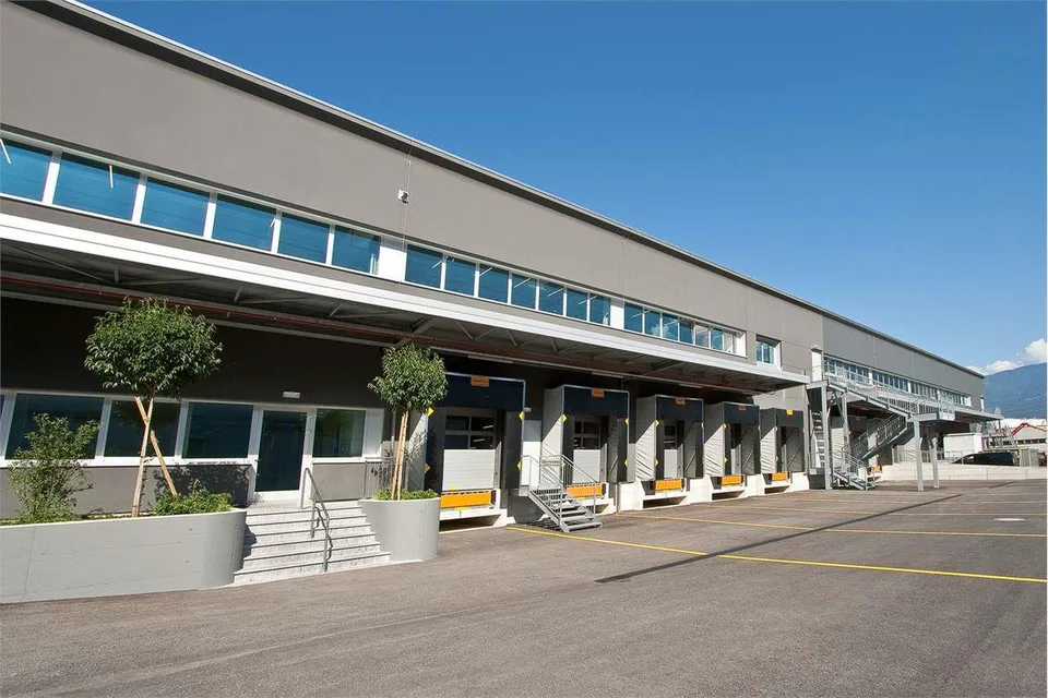 Spazi logistici e produttivi di 19'000 m²