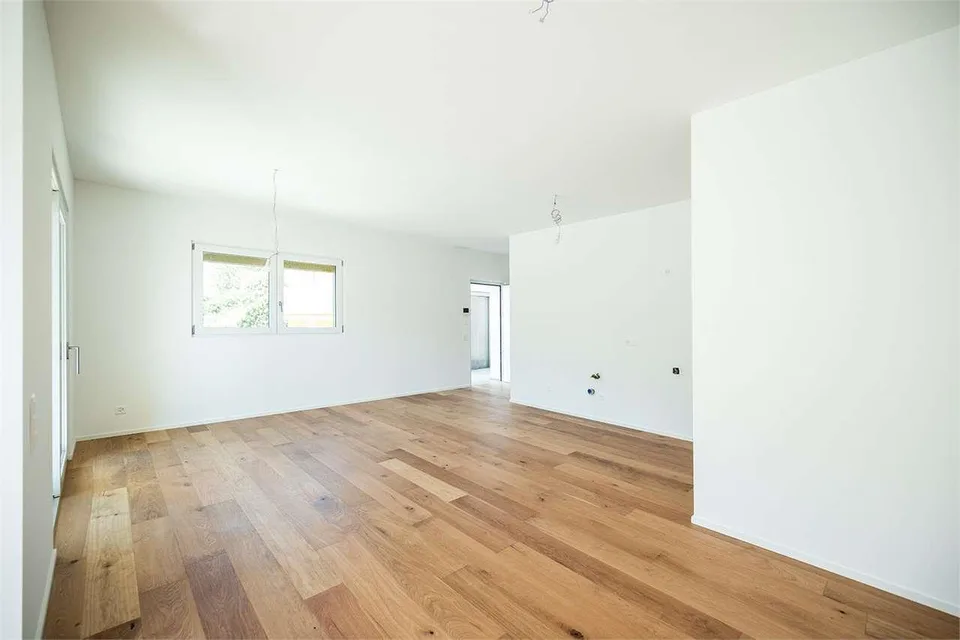 Elegante 4.5 locali con giardino e vista lago mozzafiato – Foto 10 von 13