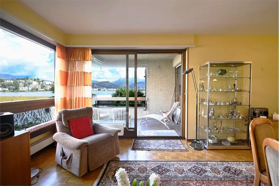 Appartamento 3,5 locali FRONTE LAGO