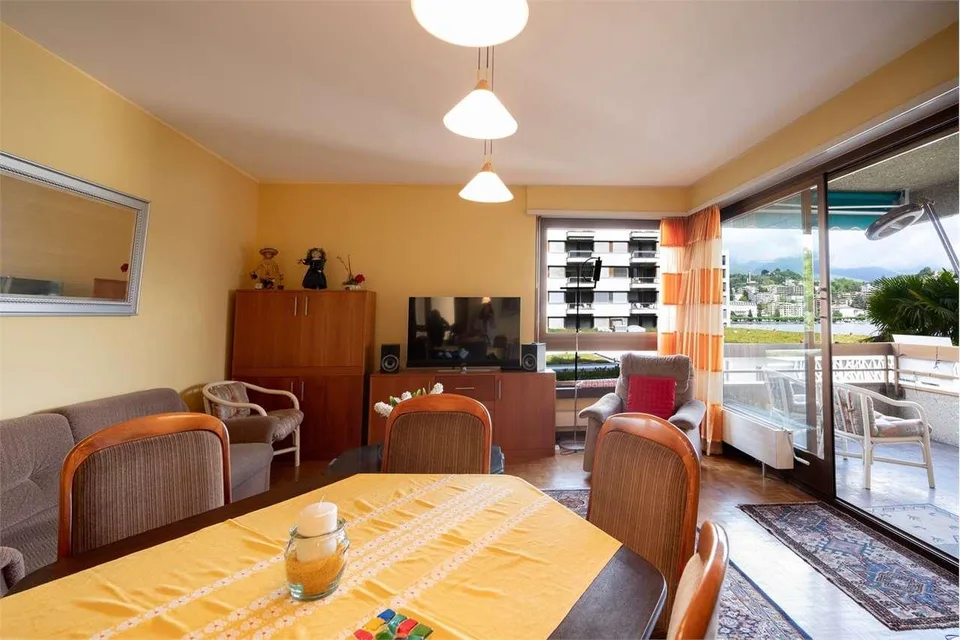 Appartamento 3,5 locali FRONTE LAGO