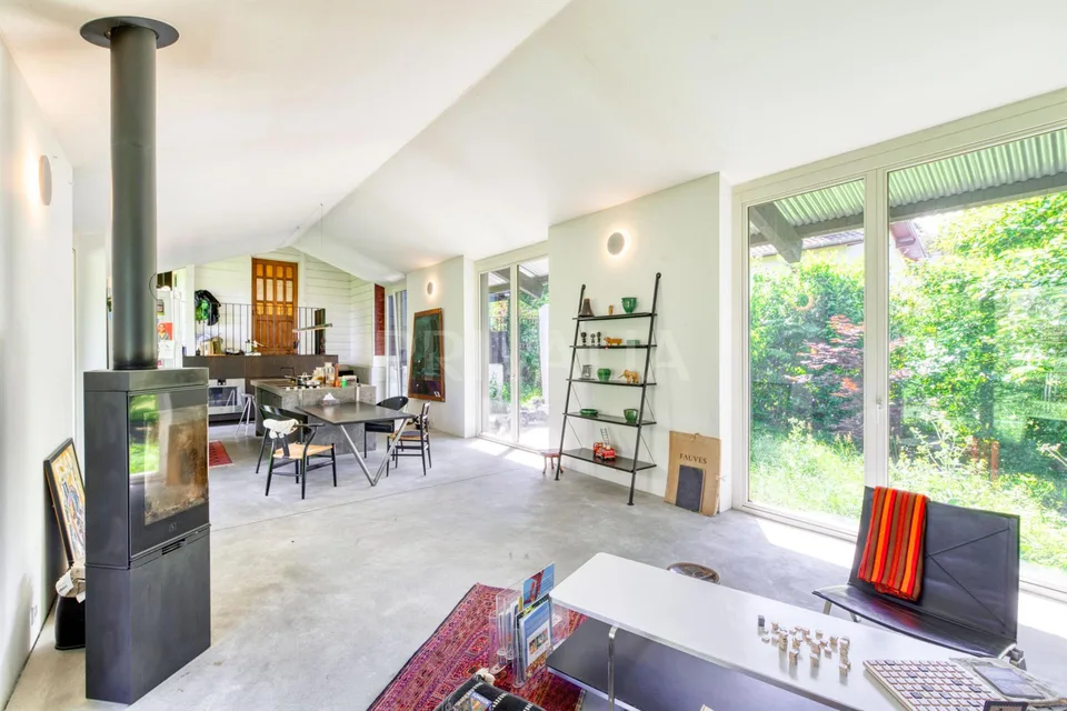 En exclusivité : Villa individuelle de plain-pied avec studio indép...