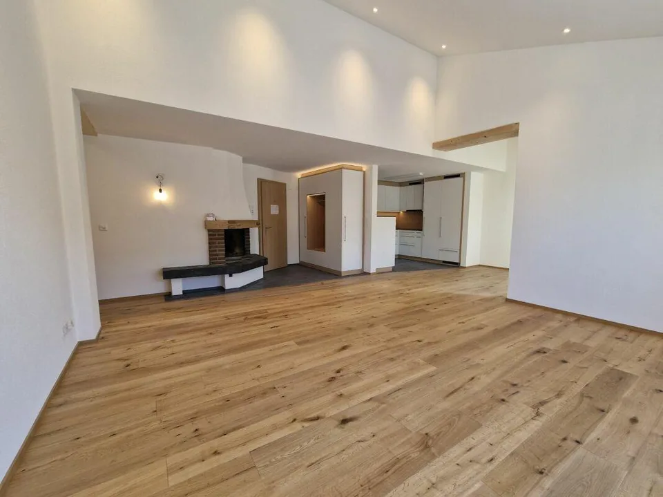 Trasferirsi e godere - appartamento mansardato di 3 camere completamente ristrutturato (maisonette)