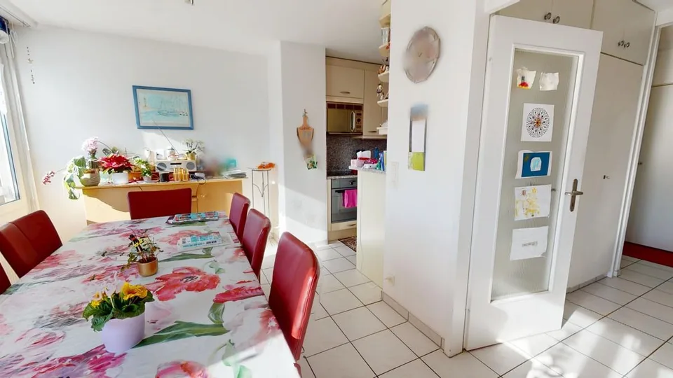 Sehr sonnige Wohnung mit Aussicht
