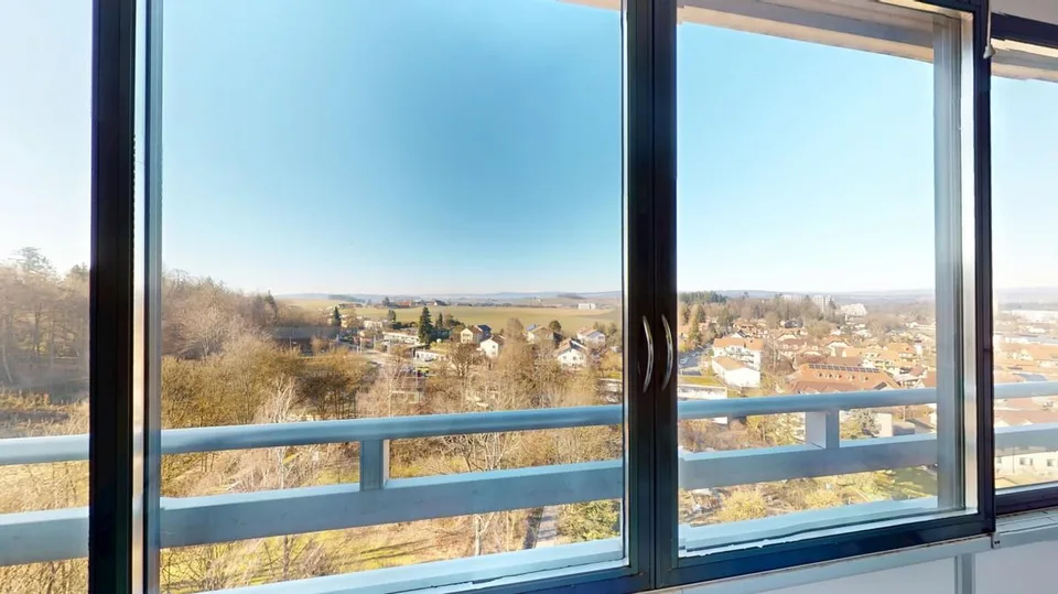 Sehr sonnige Wohnung mit Aussicht