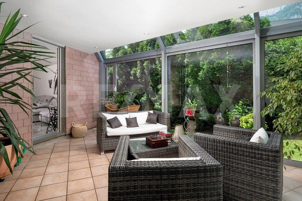 «Einzigartiges Architektenhaus mit Pool und Gartenparadies» – Foto 8 von 14