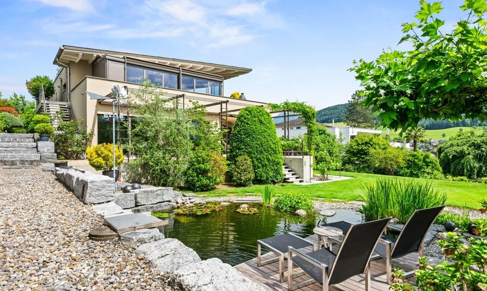Exklusive Villa mit Wellnessbereich und Panorama-Aussicht