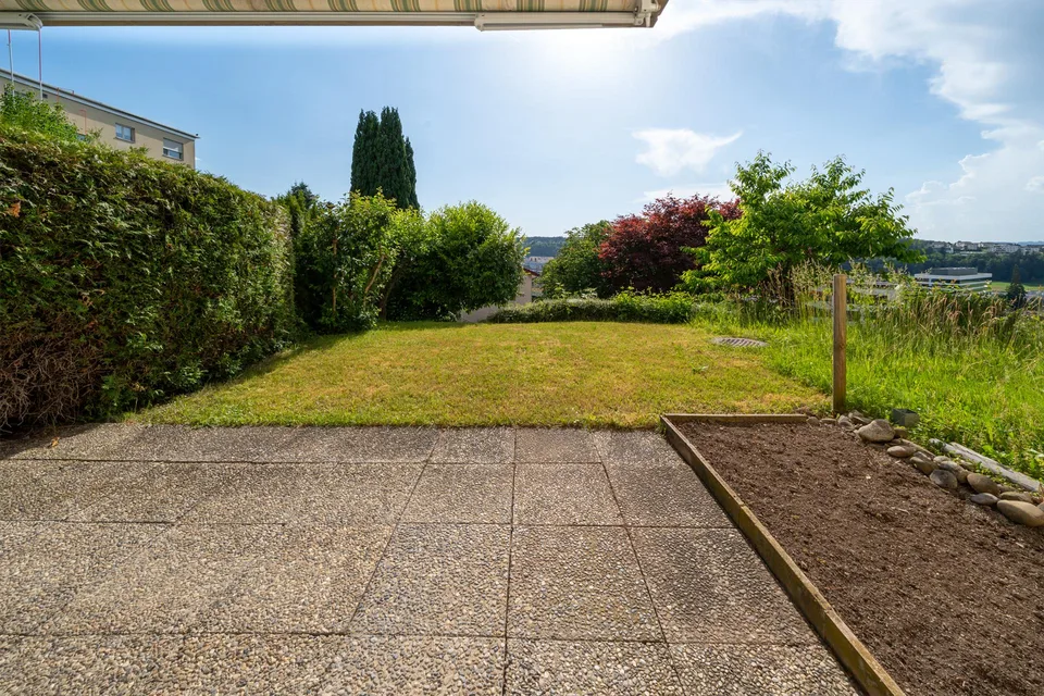 Gartenwohnung an ruhiger Hanglage in Ebikon