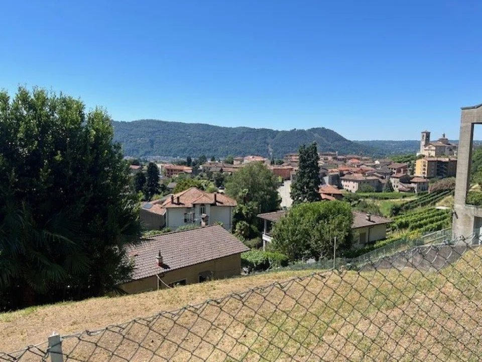 Terreno edificabile con vista