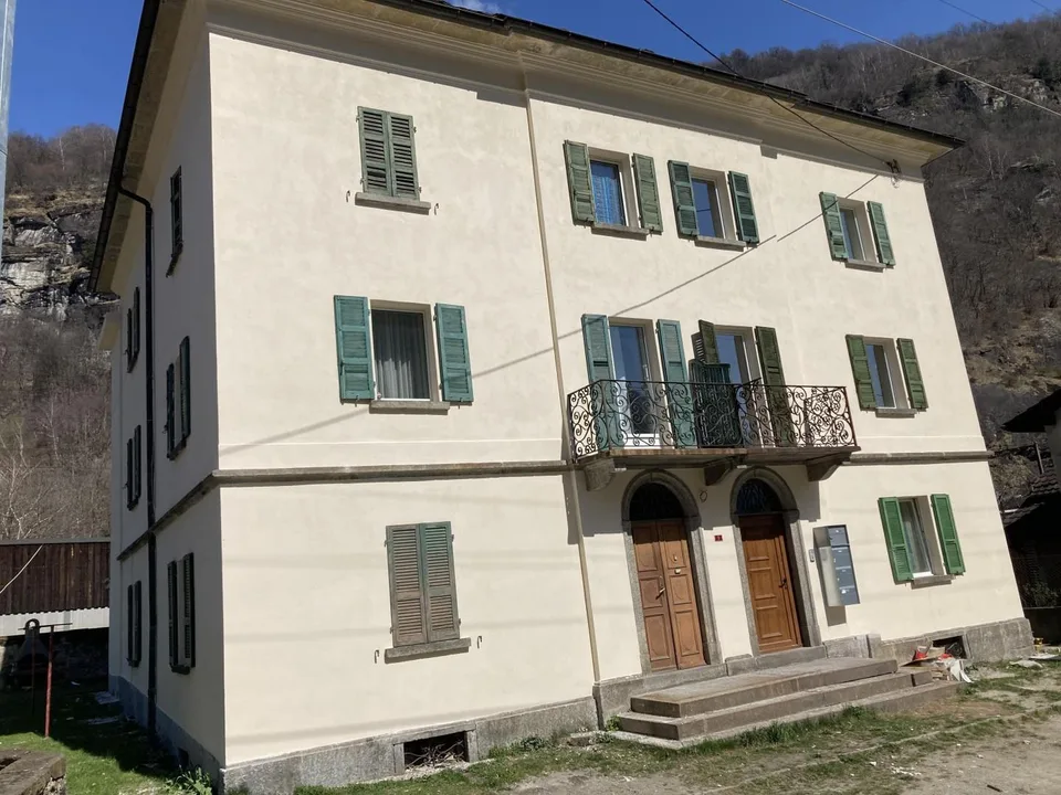 Mehrfamilienhaus mit sieben 3 1/2-Zimmer-Wohnung an zentraler Lage ...