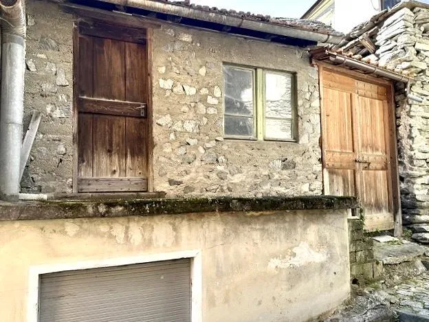 2-Familienhaus im Dorfkern mit Rustico zum Ausbauen / casa con... – Foto 14 von 18