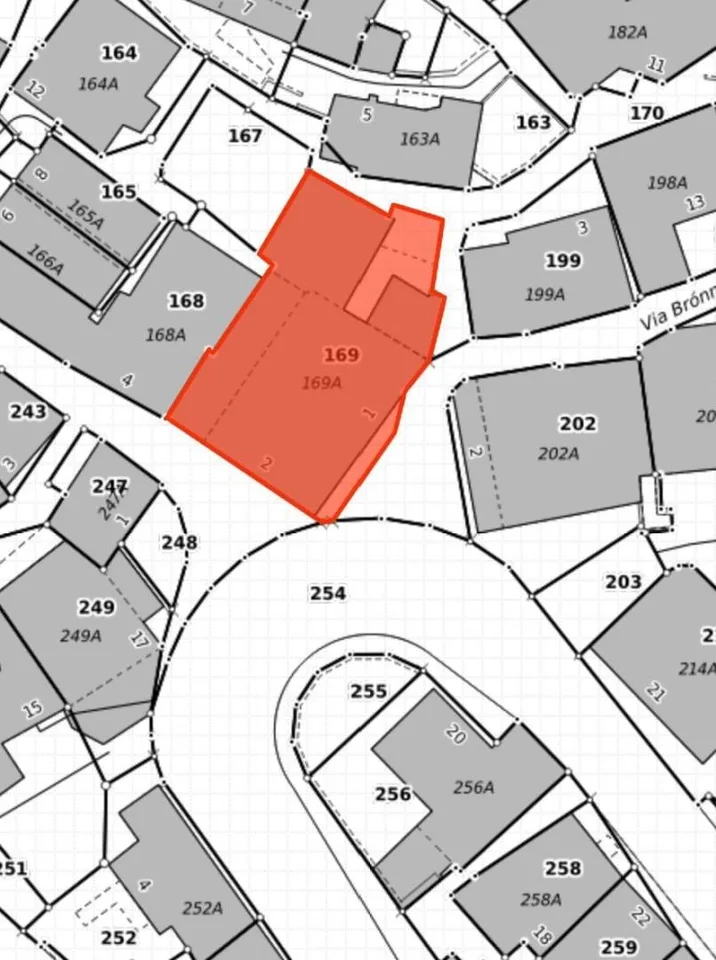 2-Familienhaus im Dorfkern mit Rustico zum Ausbauen / casa con... – Foto 16 von 18