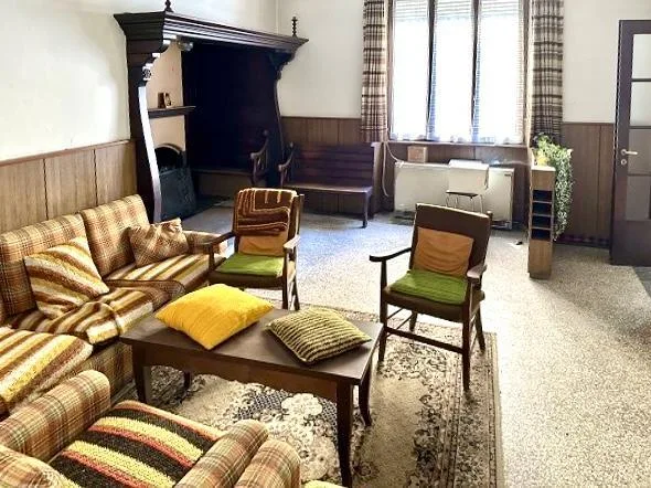 2-Familienhaus im Dorfkern mit Rustico zum Ausbauen   /    casa con...