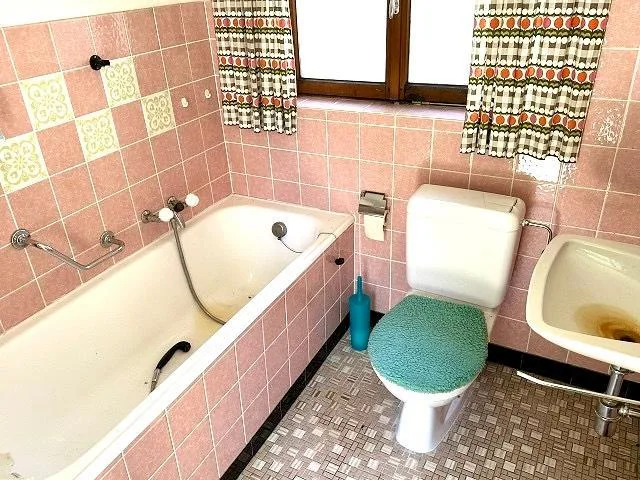2-Familienhaus im Dorfkern mit Rustico zum Ausbauen / casa con... – Foto 11 von 18