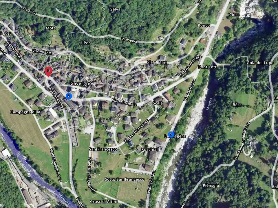 2-Familienhaus im Dorfkern mit Rustico zum Ausbauen / casa con... – Foto 18 von 18