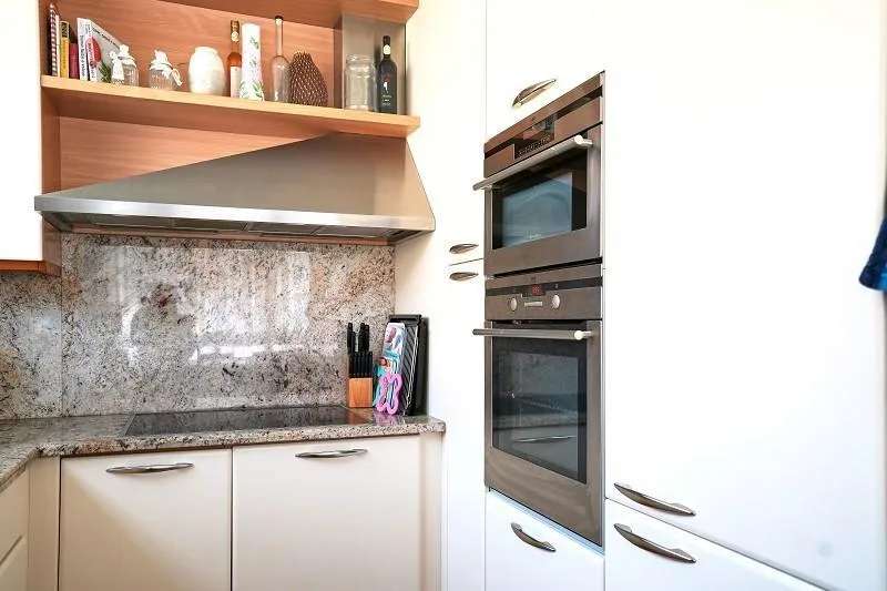 4 1/2-Zimmer-Villetta mit Magazin an zentraler Lage / villetta di 4... – Foto 8 von 30
