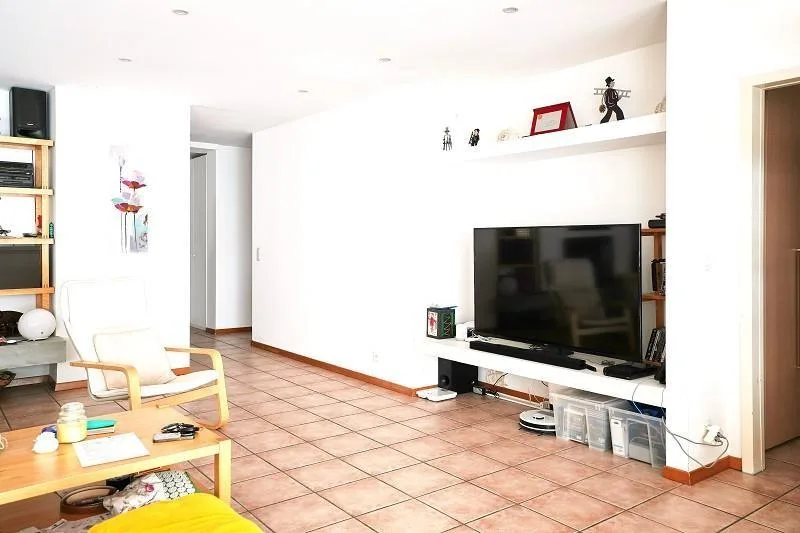 4 1/2-Zimmer-Villetta mit Magazin an zentraler Lage / villetta di 4...