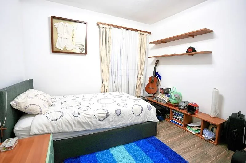 2-Familienhaus mit 3 + 4 Zimmer-Wohnung mit grossem Garten / casa b... – Foto 8 von 28