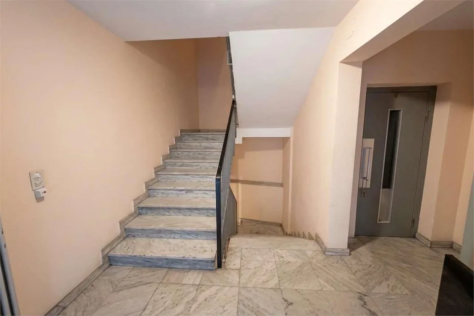 Immobile a reddito misto completamente locato nel centro di Giubiasco – Foto 7 von 7