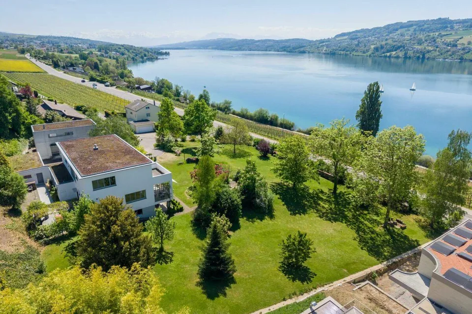 Exklusive Baulandparzelle mit 1'350 m2 in leichter Hanglage - unver...