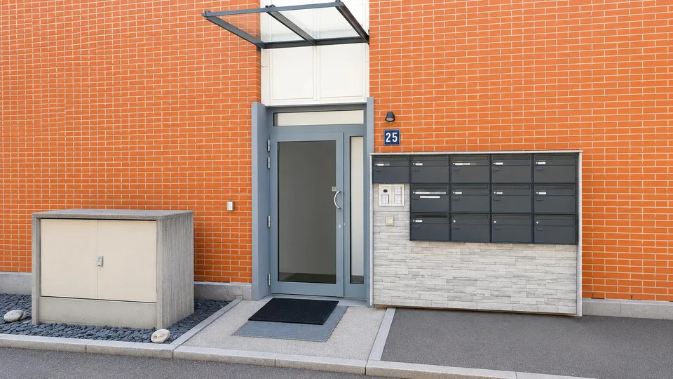 Stabile completamente locato – rendimento netto superiore al 5.2%