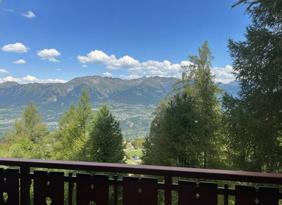 Ferienchalet - Modernes Wohnen mit Bergblick und Wohlfühlambiente
