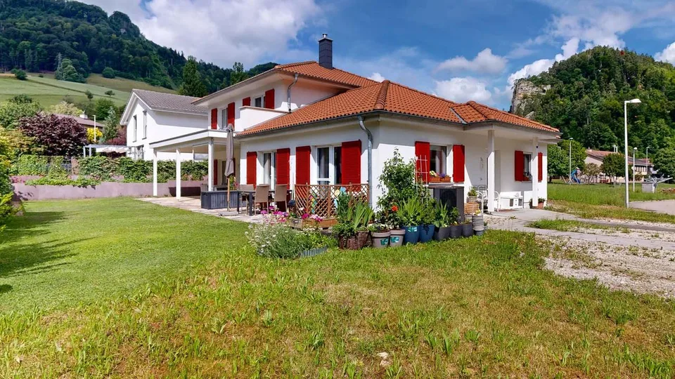 Schönes 4.5-Zimmer-Einfamilienhaus mit 2.5-Zimmer-Einliegerwohnung