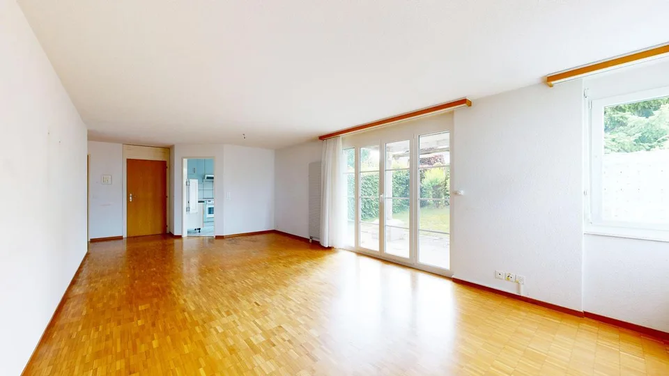4.5-Zimmer-Gartenwohnung inklusive Einstellhallenplatz im Jura