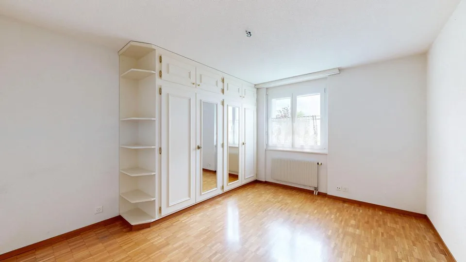 4.5-Zimmer-Gartenwohnung inklusive Einstellhallenplatz im Jura