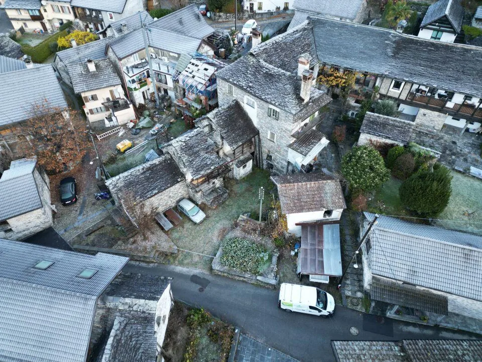 Rustici Ticinesi con terreno | Rustici Ticinesi mit Grundstück | Ru...