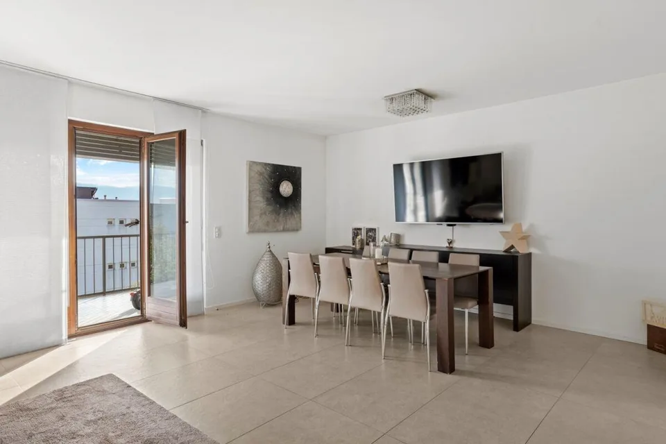 Casa gemella uni-bifamiliare con giardino e vista – Foto 6 von 30