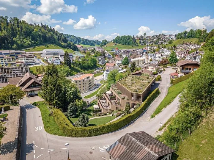 CHANCE AN PRIVILEGIERTER HANGLAGE: 1'852 m²  BAULAND IN WOLHUSEN